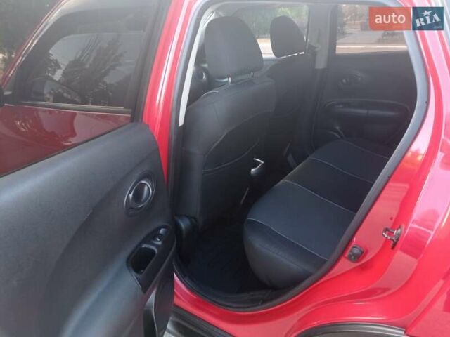 Красный Ниссан Жук, объемом двигателя 1.6 л и пробегом 150 тыс. км за 11200 $, фото 7 на Automoto.ua