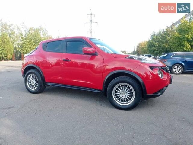 Красный Ниссан Жук, объемом двигателя 1.6 л и пробегом 150 тыс. км за 11200 $, фото 17 на Automoto.ua
