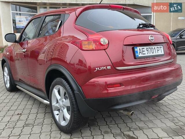 Красный Ниссан Жук, объемом двигателя 1.6 л и пробегом 127 тыс. км за 9777 $, фото 10 на Automoto.ua