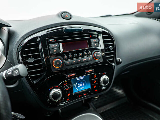 Красный Ниссан Жук, объемом двигателя 1.6 л и пробегом 84 тыс. км за 12272 $, фото 13 на Automoto.ua