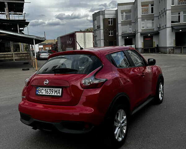 Червоний Ніссан Жук, об'ємом двигуна 1.6 л та пробігом 101 тис. км за 10400 $, фото 4 на Automoto.ua