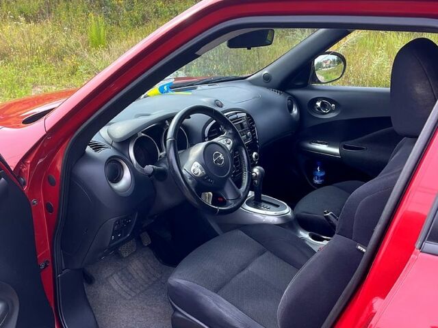 Красный Ниссан Жук, объемом двигателя 1.6 л и пробегом 0 тыс. км за 12500 $, фото 1 на Automoto.ua