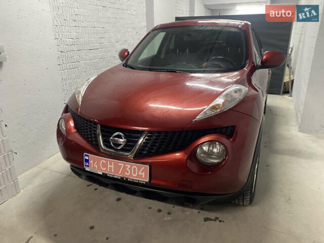 Красный Ниссан Жук, объемом двигателя 1.6 л и пробегом 165 тыс. км за 8200 $, фото 3 на Automoto.ua