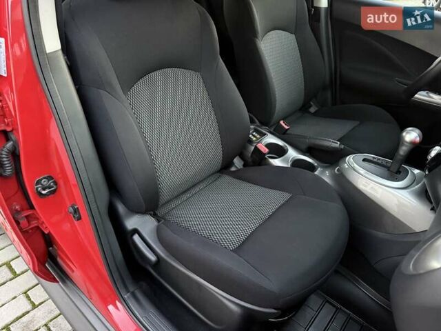 Красный Ниссан Жук, объемом двигателя 1.6 л и пробегом 48 тыс. км за 12800 $, фото 31 на Automoto.ua