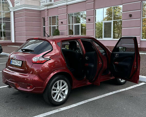 Красный Ниссан Жук, объемом двигателя 1.6 л и пробегом 102 тыс. км за 12300 $, фото 4 на Automoto.ua