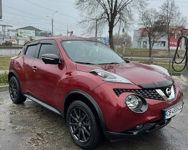 Красный Ниссан Жук, объемом двигателя 1.6 л и пробегом 58 тыс. км за 13000 $, фото 1 на Automoto.ua