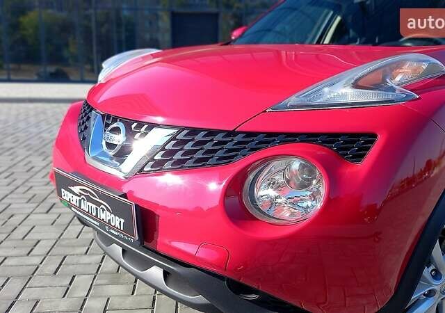 Красный Ниссан Жук, объемом двигателя 1.62 л и пробегом 107 тыс. км за 11899 $, фото 1 на Automoto.ua