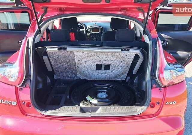 Красный Ниссан Жук, объемом двигателя 1.62 л и пробегом 107 тыс. км за 11899 $, фото 16 на Automoto.ua