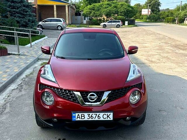 Красный Ниссан Жук, объемом двигателя 1.6 л и пробегом 85 тыс. км за 12500 $, фото 1 на Automoto.ua