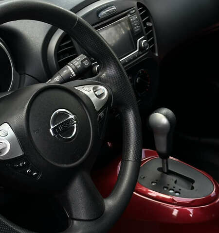 Красный Ниссан Жук, объемом двигателя 1.6 л и пробегом 102 тыс. км за 12300 $, фото 5 на Automoto.ua