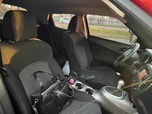 Красный Ниссан Жук, объемом двигателя 1.6 л и пробегом 90 тыс. км за 7200 $, фото 3 на Automoto.ua