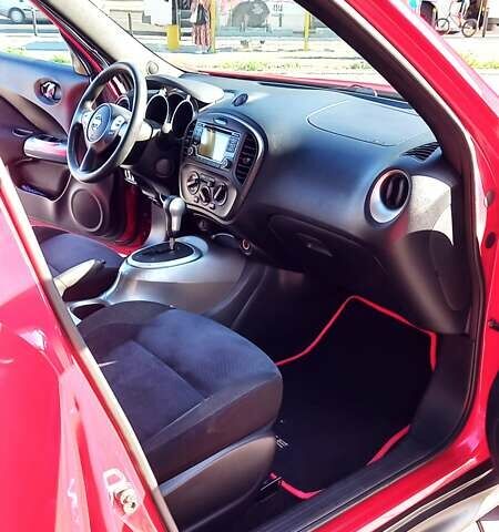 Красный Ниссан Жук, объемом двигателя 1.62 л и пробегом 107 тыс. км за 11899 $, фото 14 на Automoto.ua