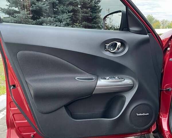 Ниссан Жук 2015 в Днепре (Днепропетровске) на Automoto.ua Красный Ниссан Жук, объемом двигателя 1.62 л и пробегом 190 тыс. км за 12100 $, фото 7 на Automoto.ua