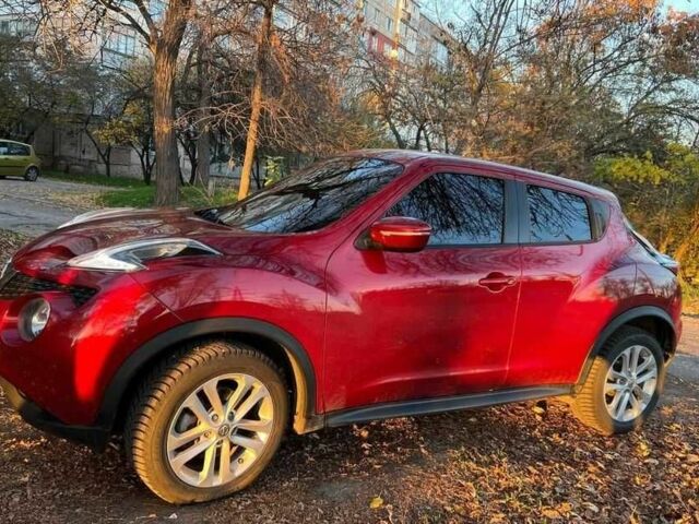 Красный Ниссан Жук, объемом двигателя 1.6 л и пробегом 90 тыс. км за 7200 $, фото 1 на Automoto.ua