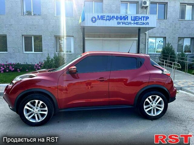 Красный Ниссан Жук, объемом двигателя 1.6 л и пробегом 85 тыс. км за 12500 $, фото 3 на Automoto.ua