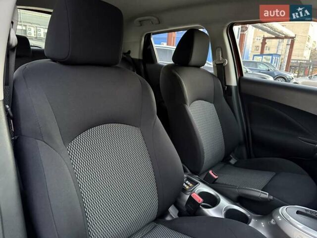 Красный Ниссан Жук, объемом двигателя 1.6 л и пробегом 48 тыс. км за 12800 $, фото 37 на Automoto.ua