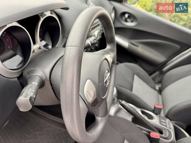 Червоний Ніссан Жук, об'ємом двигуна 1.6 л та пробігом 45 тис. км за 14500 $, фото 19 на Automoto.ua