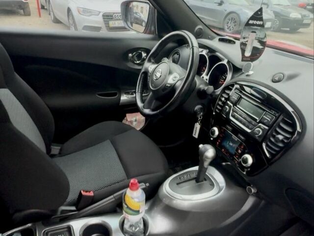 Красный Ниссан Жук, объемом двигателя 1.6 л и пробегом 58 тыс. км за 12999 $, фото 4 на Automoto.ua