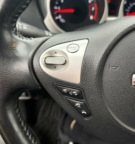 Красный Ниссан Жук, объемом двигателя 1.62 л и пробегом 80 тыс. км за 12680 $, фото 26 на Automoto.ua