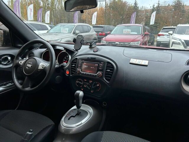 Красный Ниссан Жук, объемом двигателя 1.6 л и пробегом 118 тыс. км за 11900 $, фото 16 на Automoto.ua