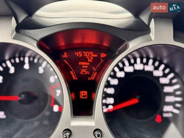 Червоний Ніссан Жук, об'ємом двигуна 1.6 л та пробігом 45 тис. км за 14500 $, фото 32 на Automoto.ua