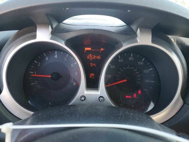 Червоний Ніссан Жук, об'ємом двигуна 1.6 л та пробігом 104 тис. км за 1000 $, фото 8 на Automoto.ua