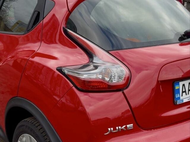 Красный Ниссан Жук, объемом двигателя 1.6 л и пробегом 58 тыс. км за 12999 $, фото 2 на Automoto.ua