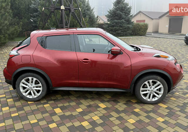 Красный Ниссан Жук, объемом двигателя 1.62 л и пробегом 80 тыс. км за 12680 $, фото 3 на Automoto.ua