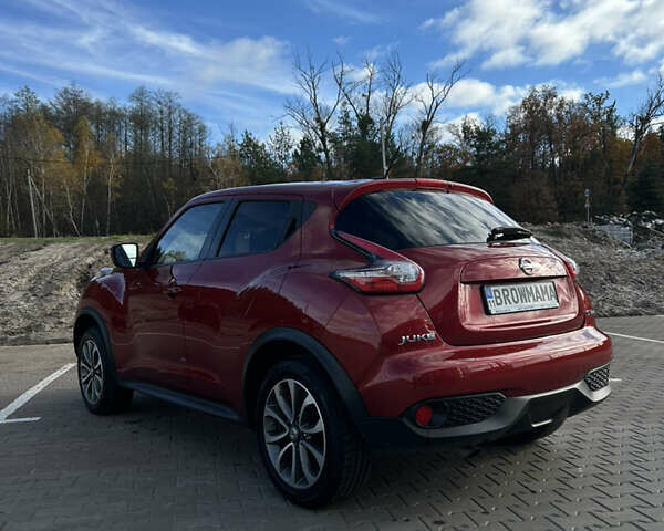 Красный Ниссан Жук, объемом двигателя 1.62 л и пробегом 87 тыс. км за 14500 $, фото 3 на Automoto.ua