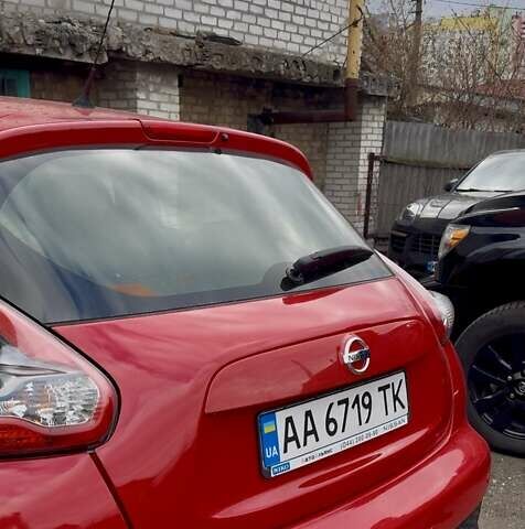 Червоний Ніссан Жук, об'ємом двигуна 1.6 л та пробігом 58 тис. км за 13000 $, фото 11 на Automoto.ua
