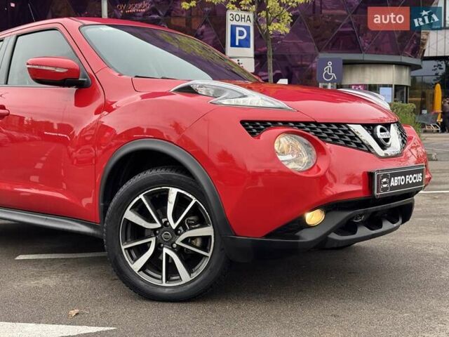 Красный Ниссан Жук, объемом двигателя 1.6 л и пробегом 81 тыс. км за 13290 $, фото 1 на Automoto.ua