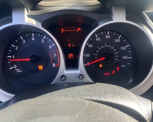 Красный Ниссан Жук, объемом двигателя 0 л и пробегом 98 тыс. км за 12500 $, фото 9 на Automoto.ua