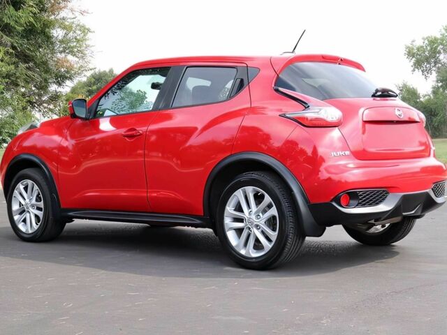 Красный Ниссан Жук, объемом двигателя 1.6 л и пробегом 78 тыс. км за 6000 $, фото 6 на Automoto.ua