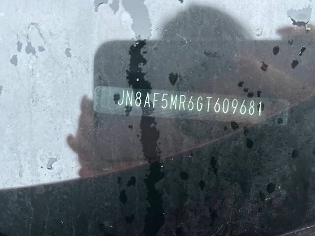 Красный Ниссан Жук, объемом двигателя 1.6 л и пробегом 118 тыс. км за 11900 $, фото 21 на Automoto.ua