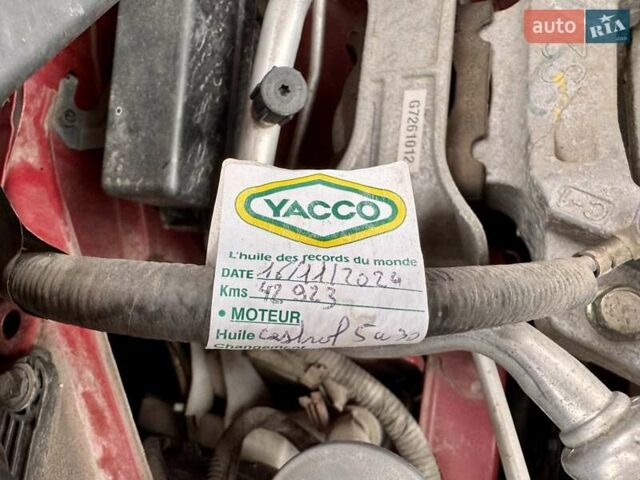 Червоний Ніссан Жук, об'ємом двигуна 1.6 л та пробігом 45 тис. км за 14500 $, фото 35 на Automoto.ua