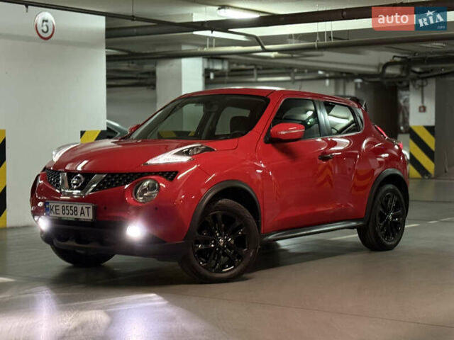 Красный Ниссан Жук, объемом двигателя 1.6 л и пробегом 82 тыс. км за 16500 $, фото 1 на Automoto.ua