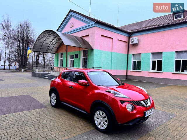 Красный Ниссан Жук, объемом двигателя 1.6 л и пробегом 83 тыс. км за 12850 $, фото 11 на Automoto.ua