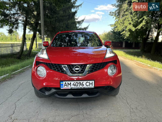 Красный Ниссан Жук, объемом двигателя 1.6 л и пробегом 123 тыс. км за 12900 $, фото 2 на Automoto.ua