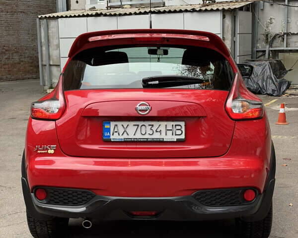 Червоний Ніссан Жук, об'ємом двигуна 1.6 л та пробігом 125 тис. км за 13500 $, фото 1 на Automoto.ua