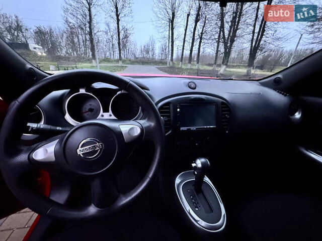 Красный Ниссан Жук, объемом двигателя 1.6 л и пробегом 83 тыс. км за 12850 $, фото 21 на Automoto.ua