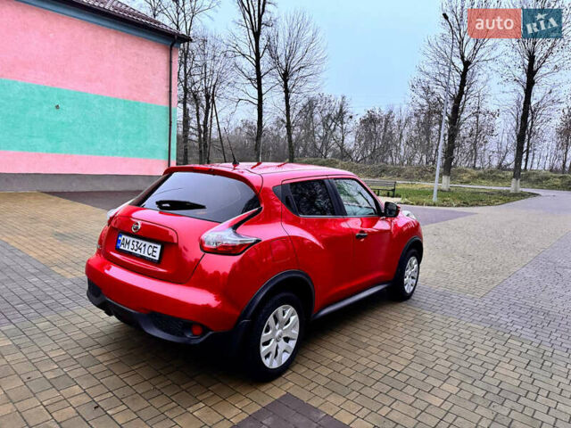 Красный Ниссан Жук, объемом двигателя 1.6 л и пробегом 83 тыс. км за 12850 $, фото 5 на Automoto.ua