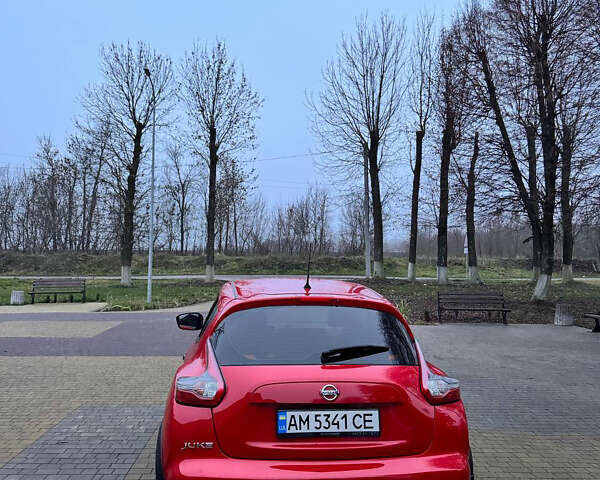 Красный Ниссан Жук, объемом двигателя 1.6 л и пробегом 83 тыс. км за 12850 $, фото 17 на Automoto.ua