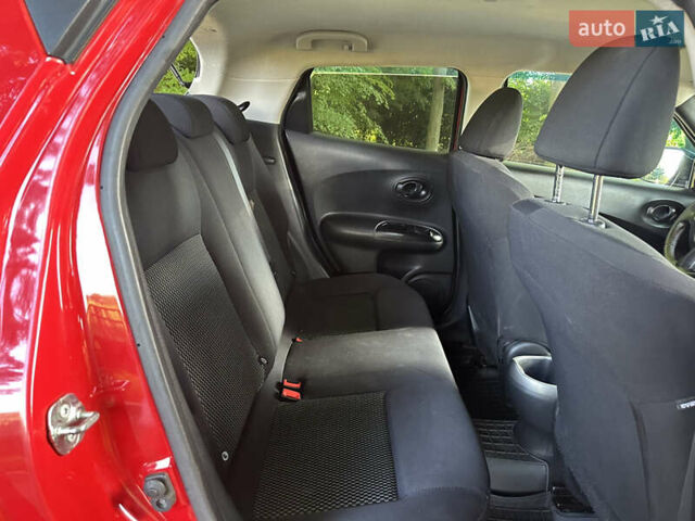 Красный Ниссан Жук, объемом двигателя 1.6 л и пробегом 123 тыс. км за 12900 $, фото 29 на Automoto.ua