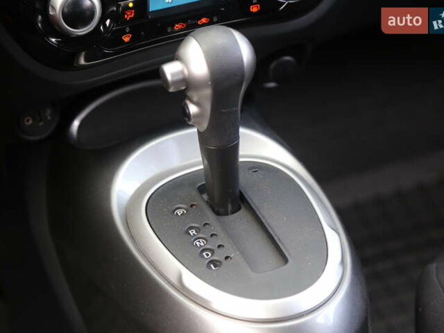 Красный Ниссан Жук, объемом двигателя 1.6 л и пробегом 117 тыс. км за 14900 $, фото 18 на Automoto.ua