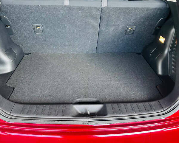 Красный Ниссан Жук, объемом двигателя 1.6 л и пробегом 25 тыс. км за 18000 $, фото 9 на Automoto.ua