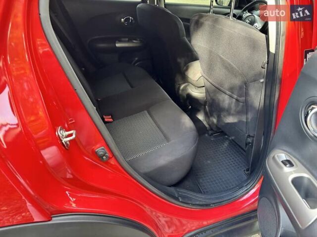 Красный Ниссан Жук, объемом двигателя 1.6 л и пробегом 71 тыс. км за 14500 $, фото 31 на Automoto.ua