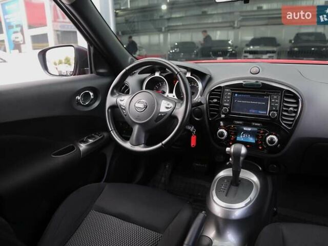 Красный Ниссан Жук, объемом двигателя 1.6 л и пробегом 117 тыс. км за 14900 $, фото 11 на Automoto.ua