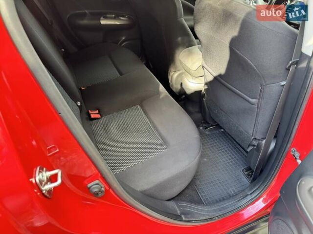 Червоний Ніссан Жук, об'ємом двигуна 1.6 л та пробігом 71 тис. км за 13999 $, фото 40 на Automoto.ua