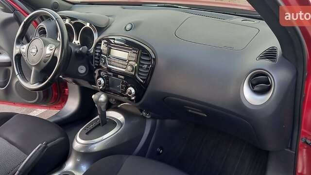 Червоний Ніссан Жук, об'ємом двигуна 1.6 л та пробігом 87 тис. км за 13499 $, фото 1 на Automoto.ua