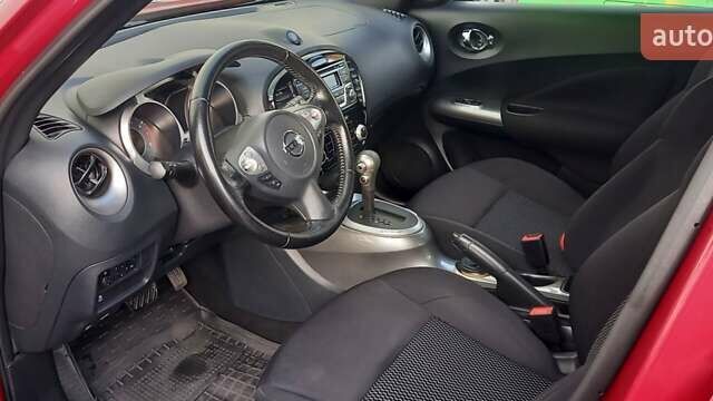 Красный Ниссан Жук, объемом двигателя 1.6 л и пробегом 87 тыс. км за 13850 $, фото 4 на Automoto.ua